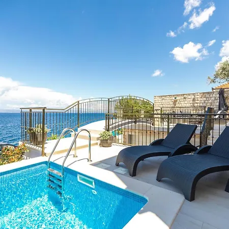 Dona Maria-five Bedroom Holiday With Pool Tatil Evi