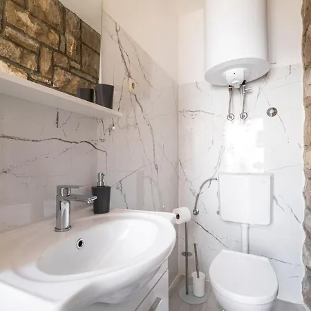 Tatil Evi Dona Maria-five Bedroom Holiday With Pool