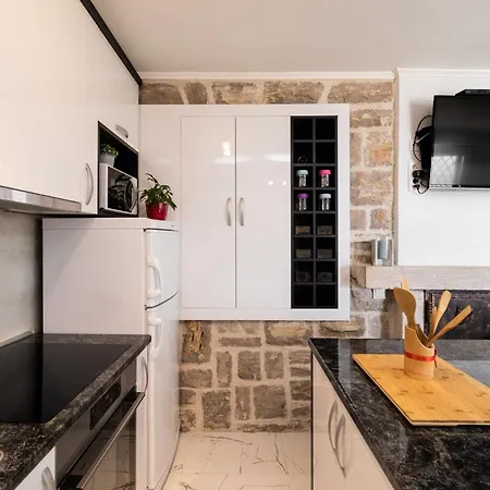 Dona Maria-five Bedroom Holiday With Pool * Prigradica