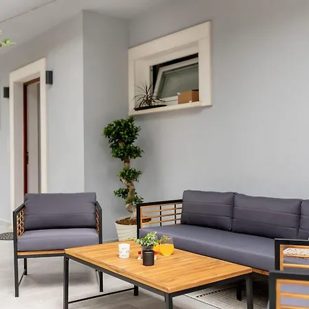 Tatil Evi Dona Maria-five Bedroom Holiday With Pool *